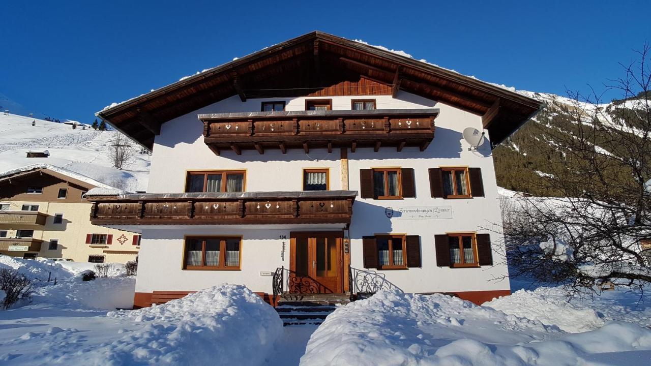 Appartement Haus Christof à Holzgau Extérieur photo