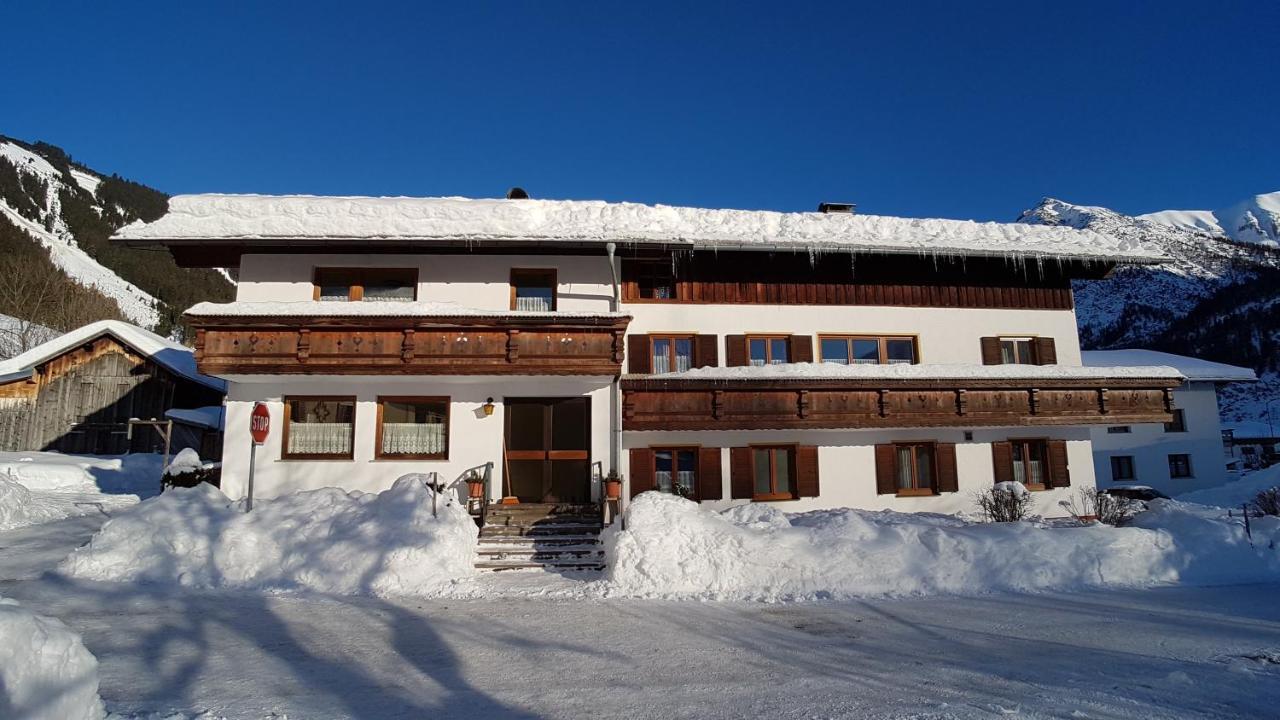 Appartement Haus Christof à Holzgau Extérieur photo